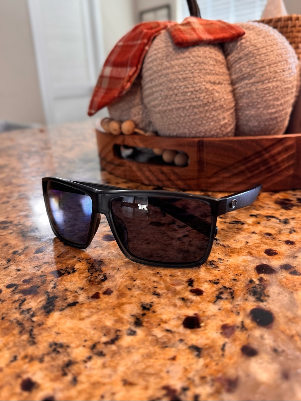 Men’s Costa Rincon Sunglasses